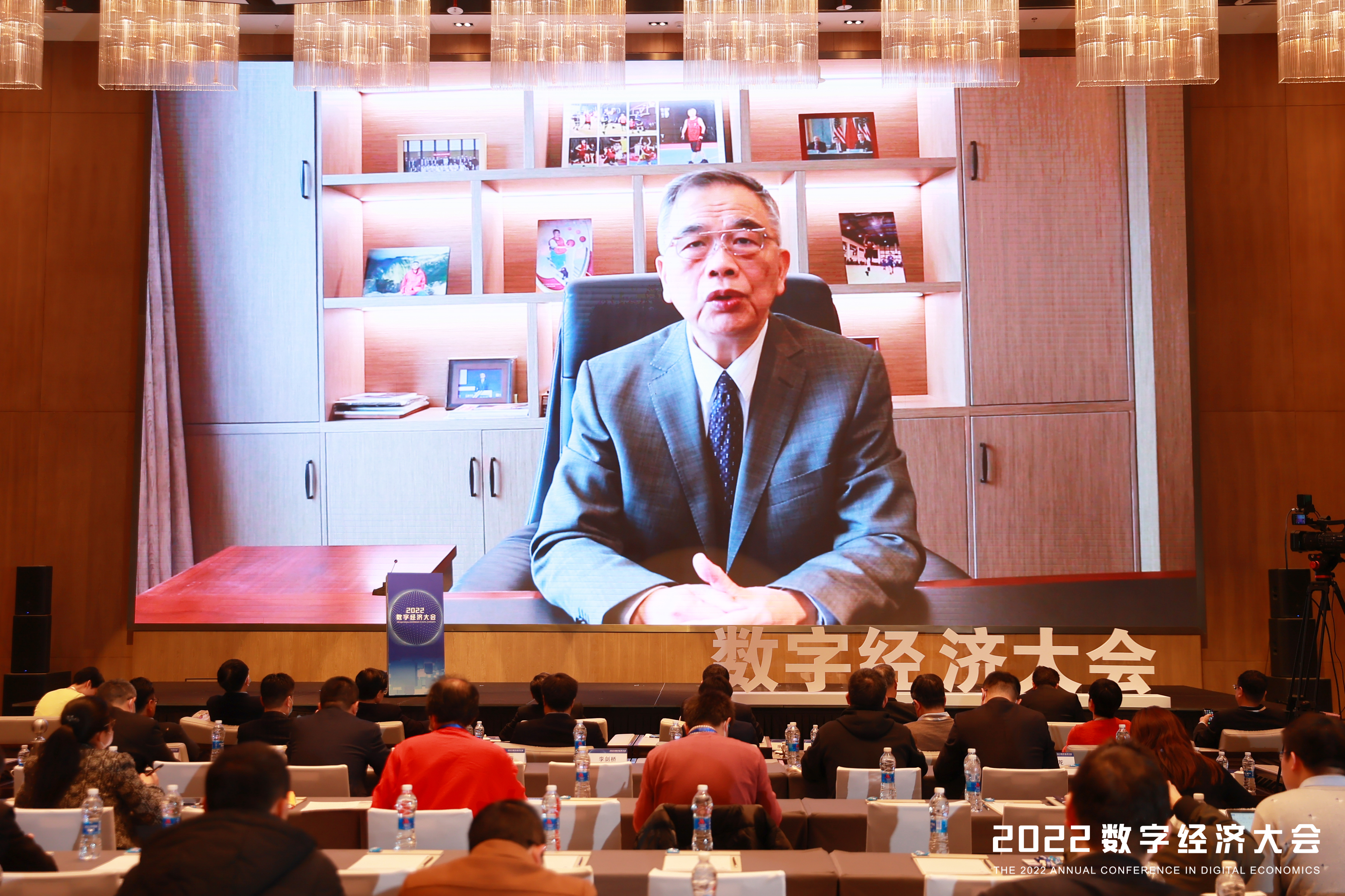 李东荣.jpg 李东荣.jpg