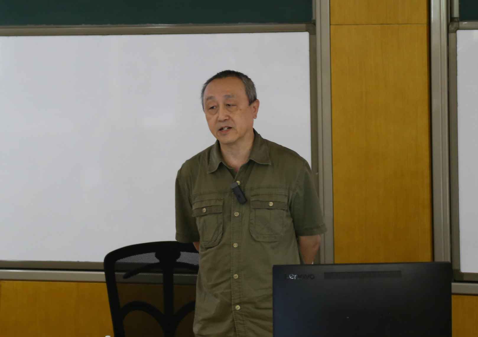 韩立岩.jpg 韩立岩.jpg