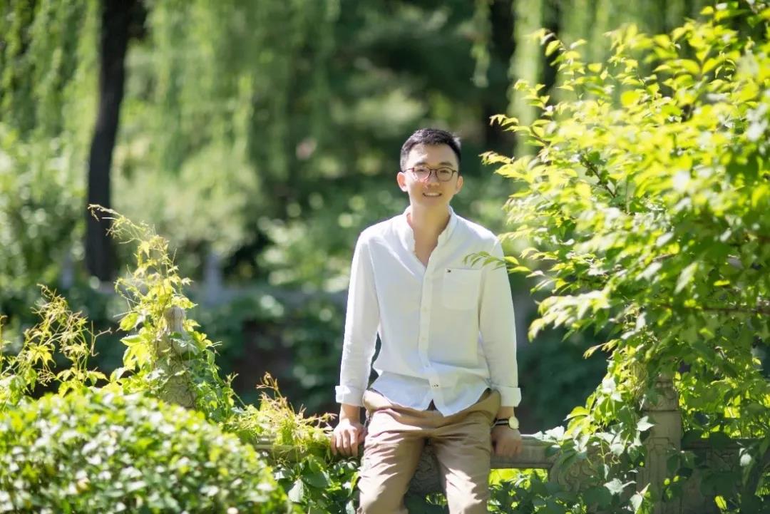 卢冰2.jpg 卢冰2.jpg