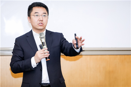 薛正华2_副本.jpg 薛正华2_副本.jpg