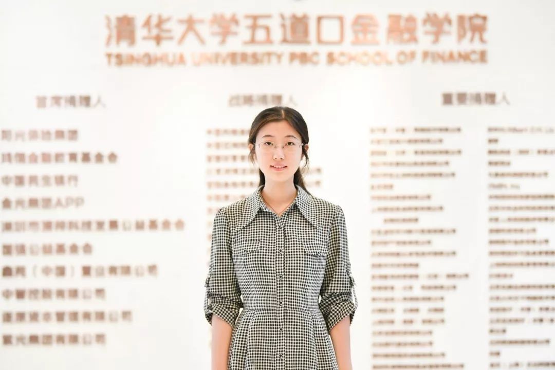 zhang1.jpg zhang1.jpg