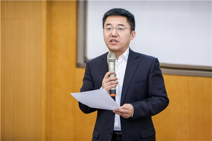 薛正华1_副本.jpg 薛正华1_副本.jpg